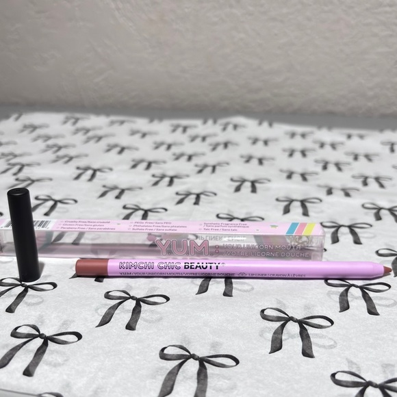 💗 KimChi Chic Beauty — Y.U.M. “Your Unicorn Mouth” Lip Liner in Toast - Picture 1 of 6